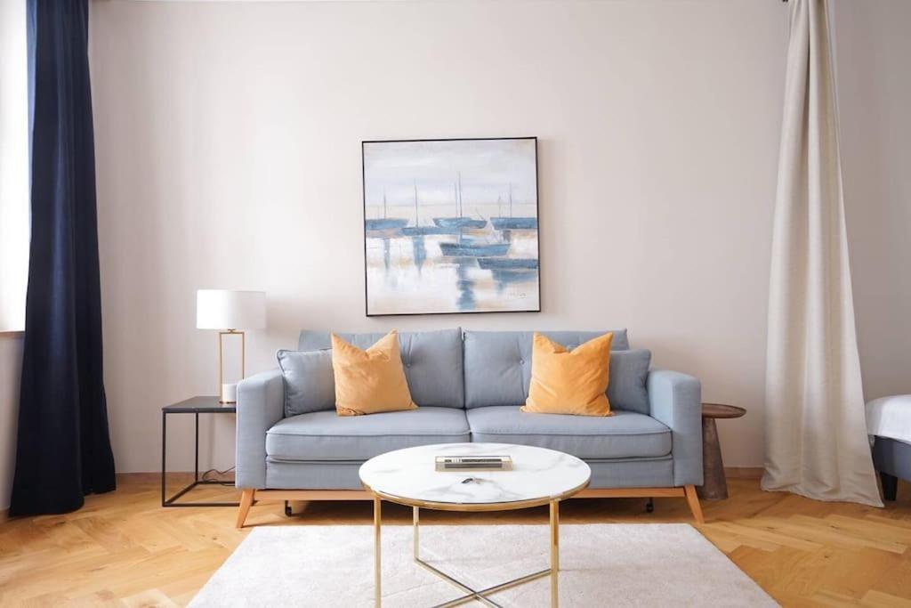 Apartment In Der Innenstadt I 3 Minutes To Metro