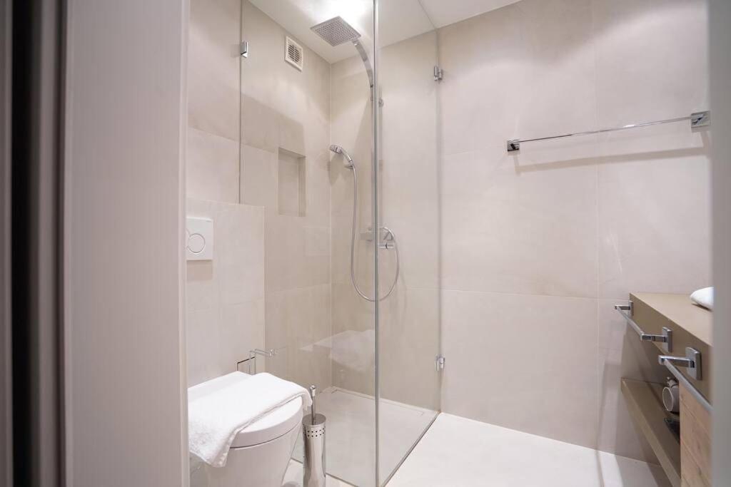 In Der Innenstadt I 3 Minutes To Metro Apartment Wien