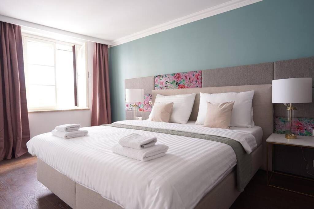 In Der Innenstadt I 3 Minutes To Metro Apartment